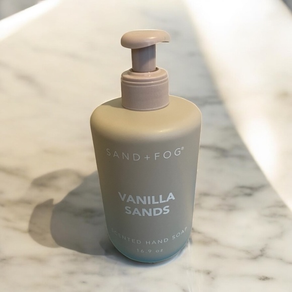 Sand + Fog Vanilla Sands Hand Soap | 16.9 oz Pump Bottle | New - Picture 1 of 1